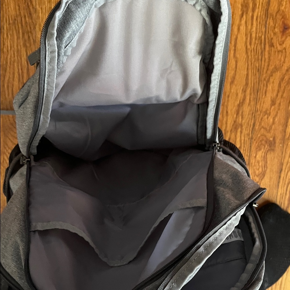 Under Armour Black and Gray Men's Backpack - Picture 4 of 5